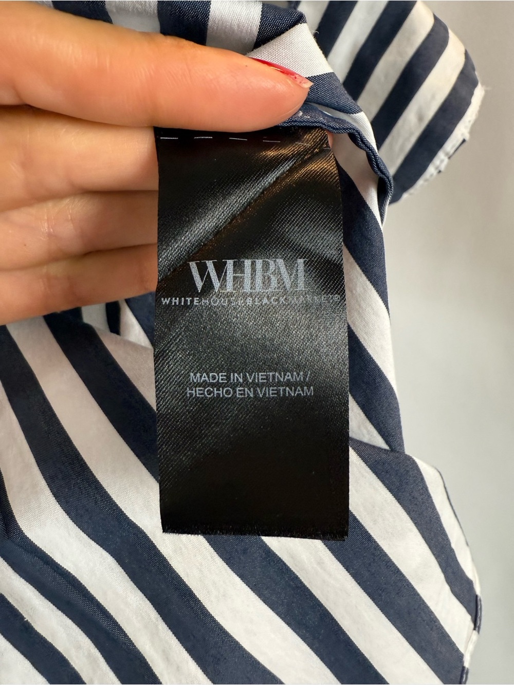 White House Black Market Navy & White Vertical-Stripe Button-Down size:6 - Picture 11 of 15